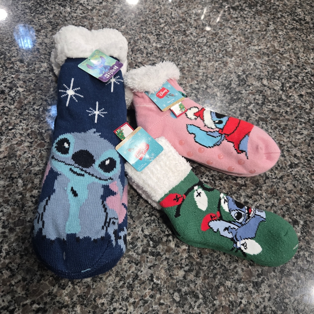 Disney Stitch Fuzzy Socks Set